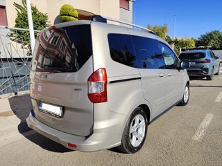 FORD Tourneo Courier 1.0 EcoBoost Titanium. 2017