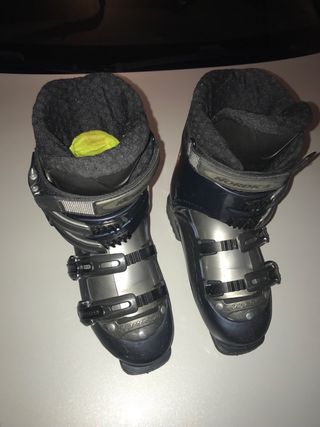 Esquis Rossignol+ Botas de esquí 25.5 = 39 Nordica