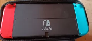 Nintendo Switch OLED Azul/Rojo Poco Uso