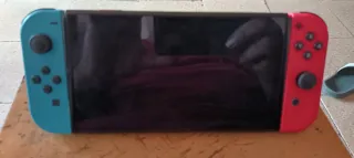 Nintendo Switch OLED Azul/Rojo Poco Uso
