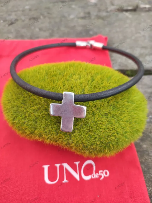 Collar Uno de 50