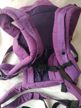 Mochila portabebés Cybex morada