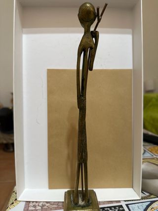 Figura de bronce estilo Gandhi