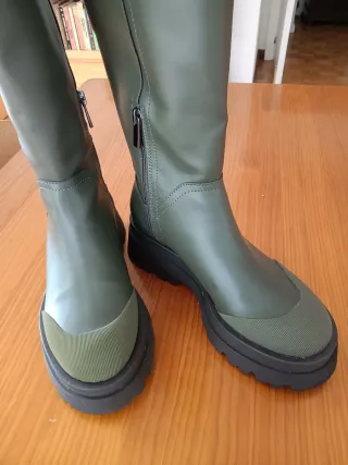 Botas Stradivarius verdes talla 36
