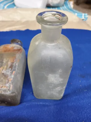 Bottiglie di vetro antiche