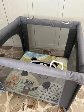 open Box quadrato Chicco con maniglie honey bear