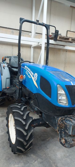 Tractor Frutero New Holland TD4.90F