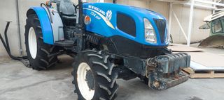 Tractor Frutero New Holland TD4.90F