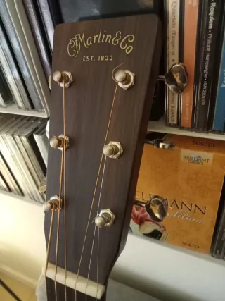 Guitarra Acústica Martin D18 (2022)