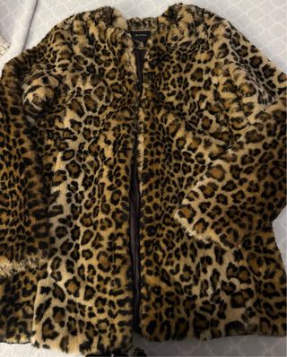 Chaqueta efecto pelo leopardo Stradivarius T.M