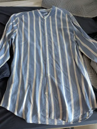 Camisa Bershka Rayas Azul y Blanco