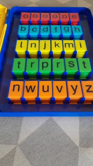 Juego de letras Diset para niños