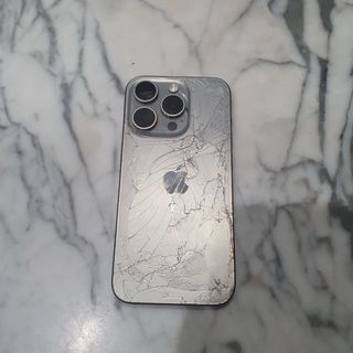 iPhone 15 Pro Max para piezas