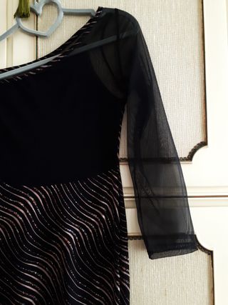 Abito lungo nero con sfumature brillantinate