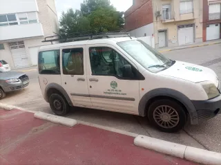 Ford Tourneo Connect 2004