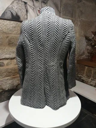 Abrigo Pata de Gallo Negro y Blanco