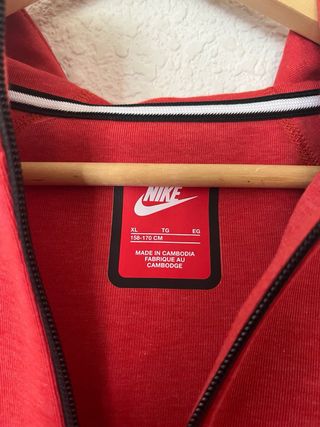 Chaqueta Nike Tech Fleece Kids roja