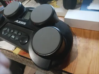 Batería electrónica Alesis Compact