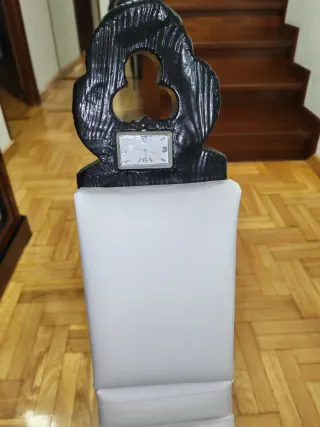 Antigua silla partera madera y cuero sintético