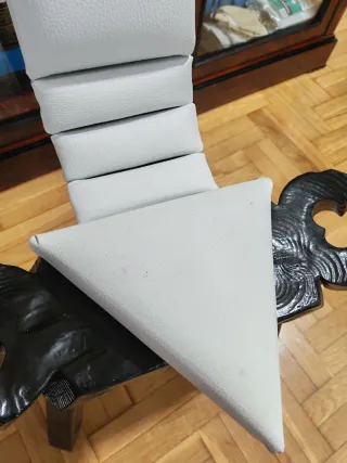 Antigua silla partera madera y cuero sintético