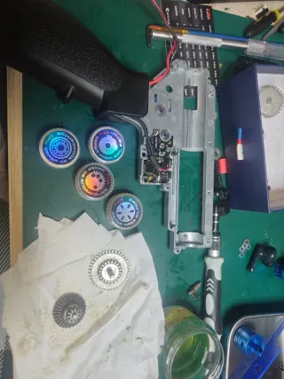 Reparación y upgrades de replicas de airsoft