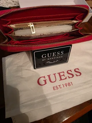 Billetera Guess Roja