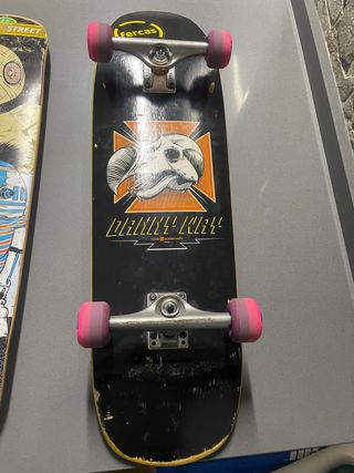Skate  Negro Calavera