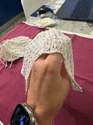 2 cuffiette neonato fatte a mano fine 800