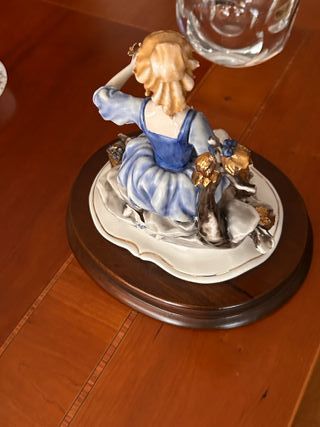 Figura Capodimonte Mujer Azul Porcelana