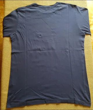 Camiseta azul, marca Inside. Manga Larga. Talla L