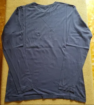 Camiseta azul, marca Inside. Manga Larga. Talla L