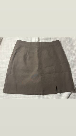 Falda marron talla M shein nueva