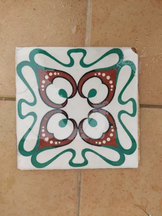 Azulejo antiguo pintado a mano Sevilla