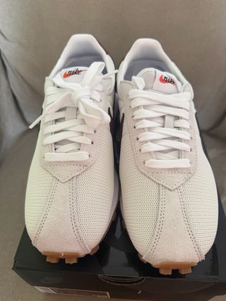 Nike LD-1000 beige y granates Talla 40.5