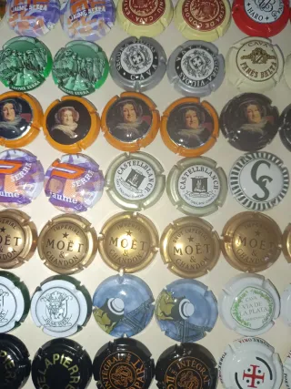 56 Chapas de Cava Colección