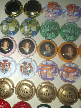 56 Chapas de Cava Colección