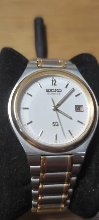 Seiko Quartz Bicolor 5Y22-8060