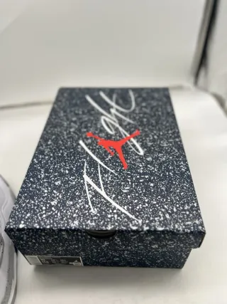 Jordan 4 Retro Midnight Navy Talla 40