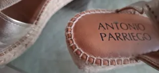 Alpargatas cuña doradas 5 cm