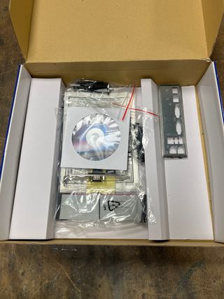 TYAN E THUNDER n3600M Mainboard