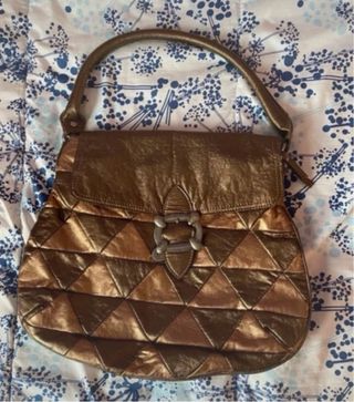 Bolso hombro polipiel bronce