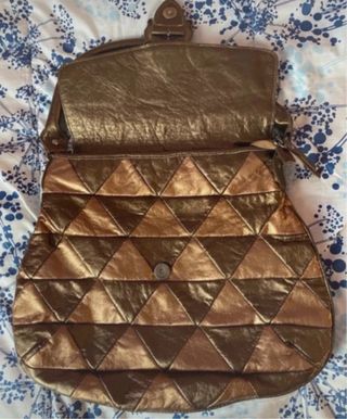 Bolso hombro polipiel bronce