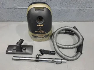 Aspiradora Ufesa Mousy Argenta