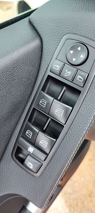 Mercedes-Benz Clase R 350CDI 2013/REVISION NUEVA