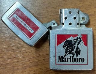 Accendino Zippo Marlboro