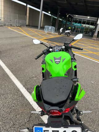 Kawasaki Ninja 400 Verde