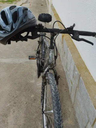 Bicicleta 26 con Casco Talla L