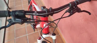 Bicicleta Cannondale Trail SL Roja