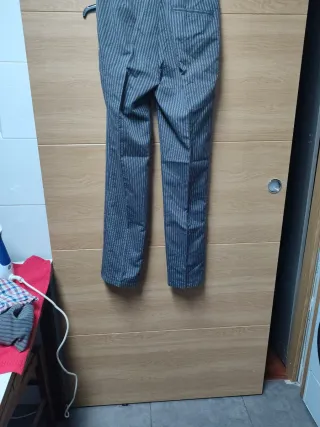 Pantalón Baserri rayas grises