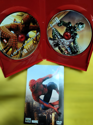 Lote 4 DVD: Depredador, Spiderman, Maldición, Z.M